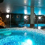 埃文尼亚奥林匹克套房酒店 4* 滨海略雷特